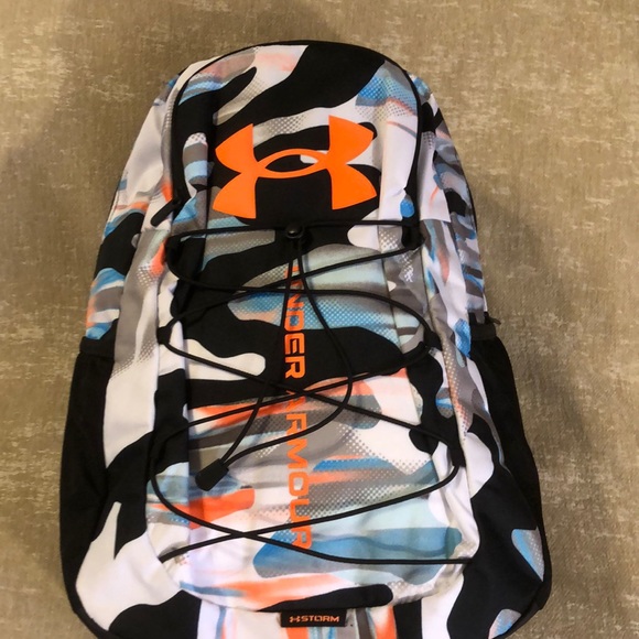 Under Armour Handbags - UNISEX UNDER ARMOR BACKPACK.    New With Tags